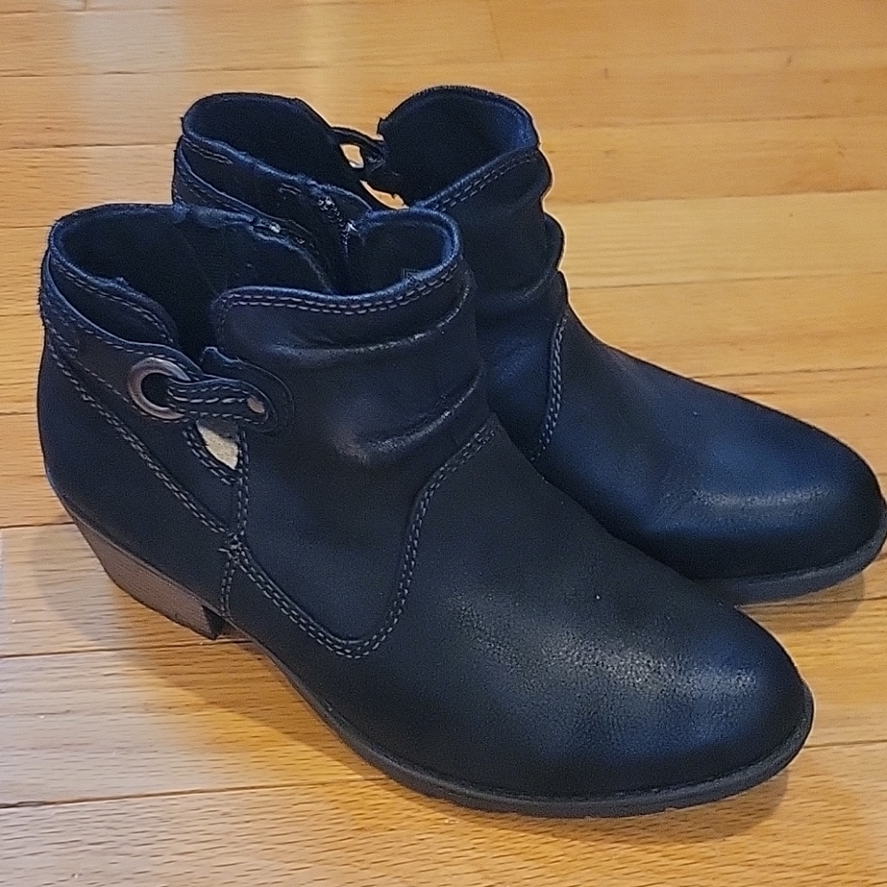 Earth Origins Ankle Boots